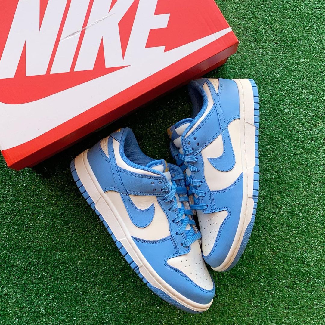 Dunk Low 'University Blue'